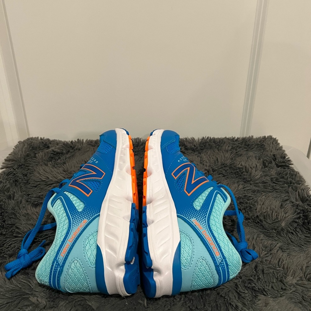 NWOB New Balance 675v2 Women's Athletic Running Shoes in Size 7.5 - Picture 8 of 8